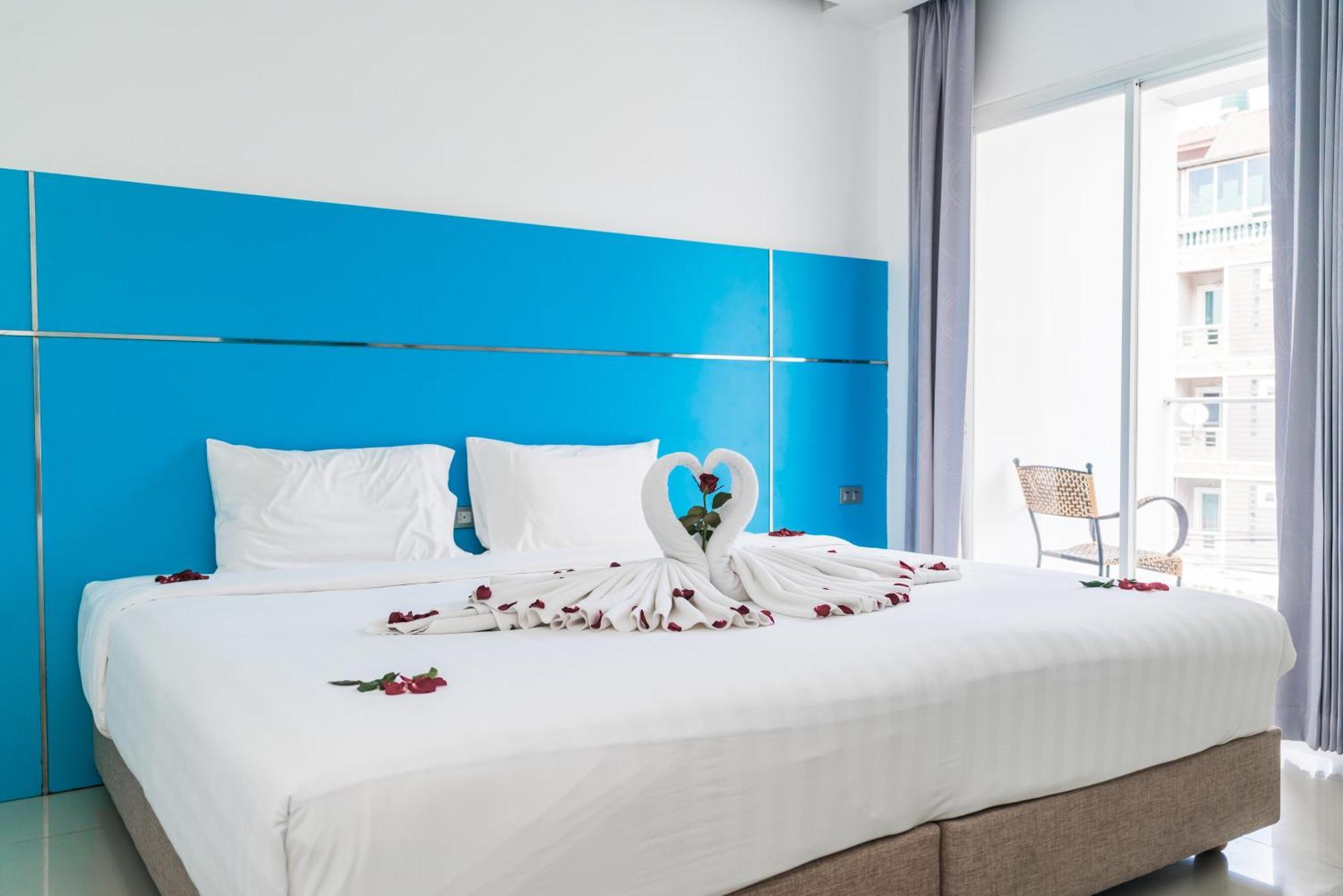 Patong Diamond Hotel Bagian luar foto